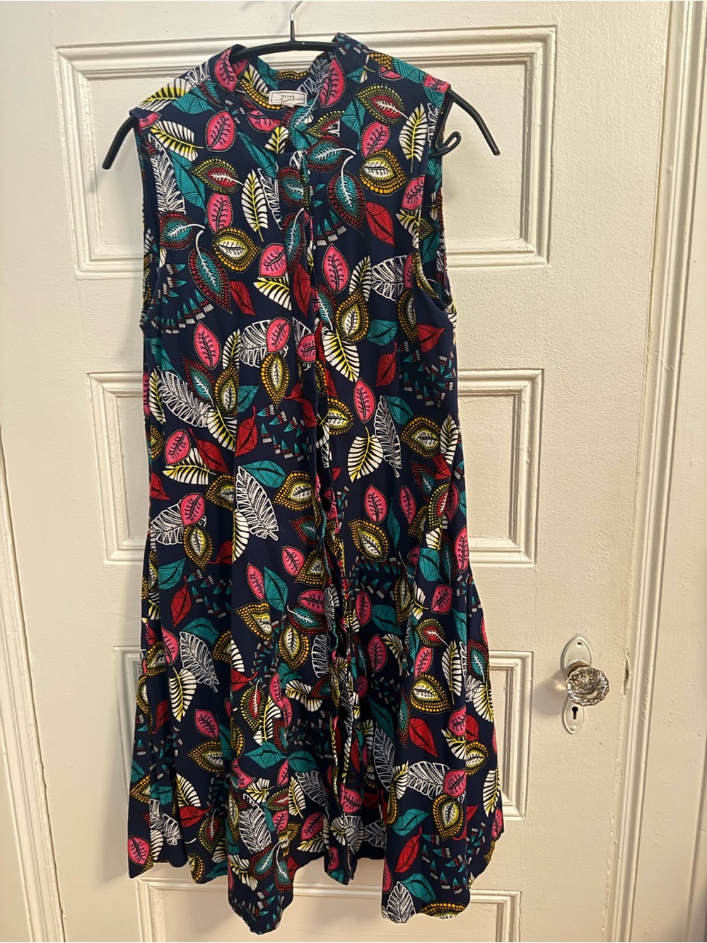 Zuri Strike a Posy Sleeveless Dress sz Small